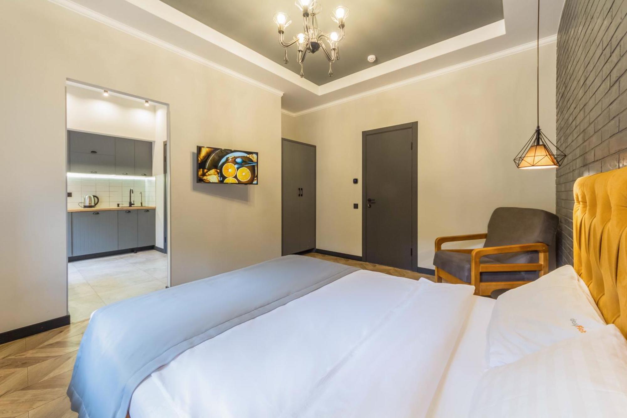 Central Dayflat Apartments Киев Экстерьер фото